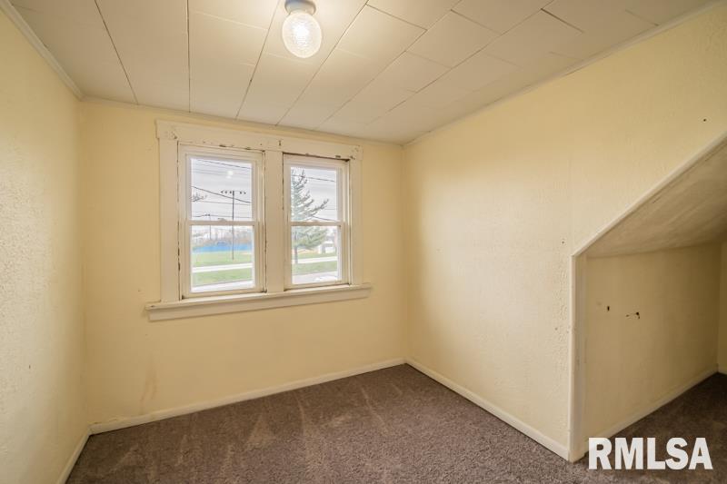 502 Springfield Road East Peoria, IL 61611 - Photo 12 of 21 Gallery Image 12