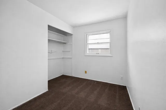 $80,000 | 8 Kater Drive, Decatur, IL 62521