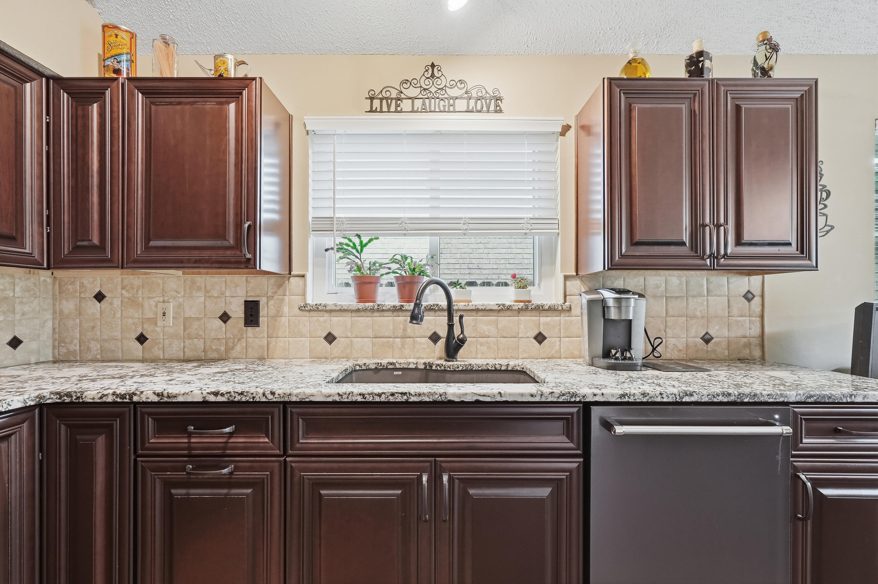 2554 Erwin Fleet Road Shalimar, FL 32579 - Photo 12 of 78 2554 erwin fleet rd-14