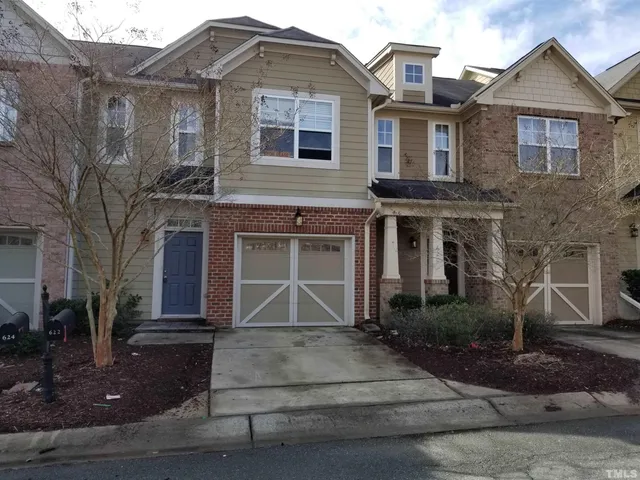 $1,900 | 622 Baucom Grove Court, Cary, NC 27519