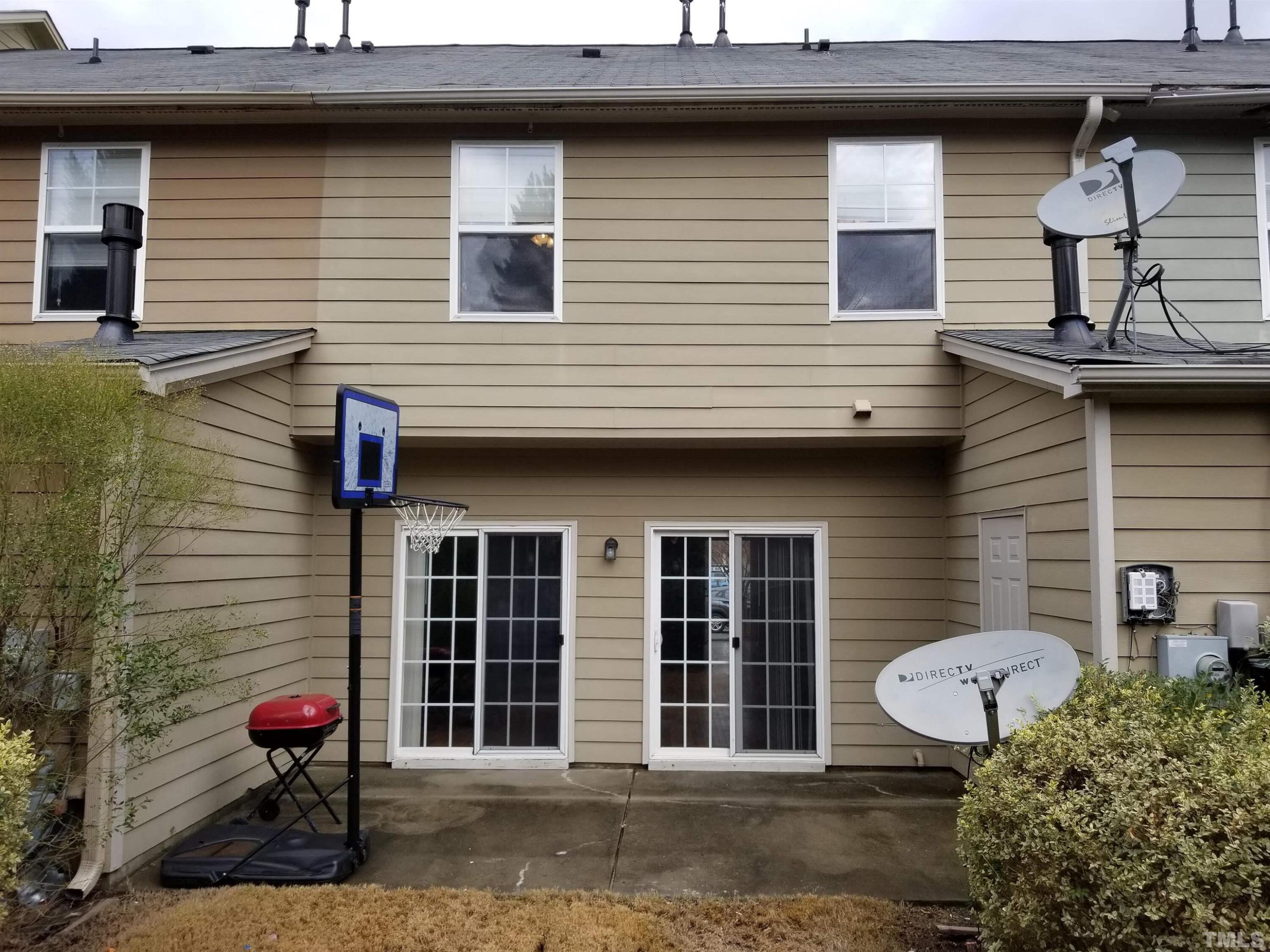 622 Baucom Grove Court Cary, NC 27519 - Photo 8 of 23 Photo #8