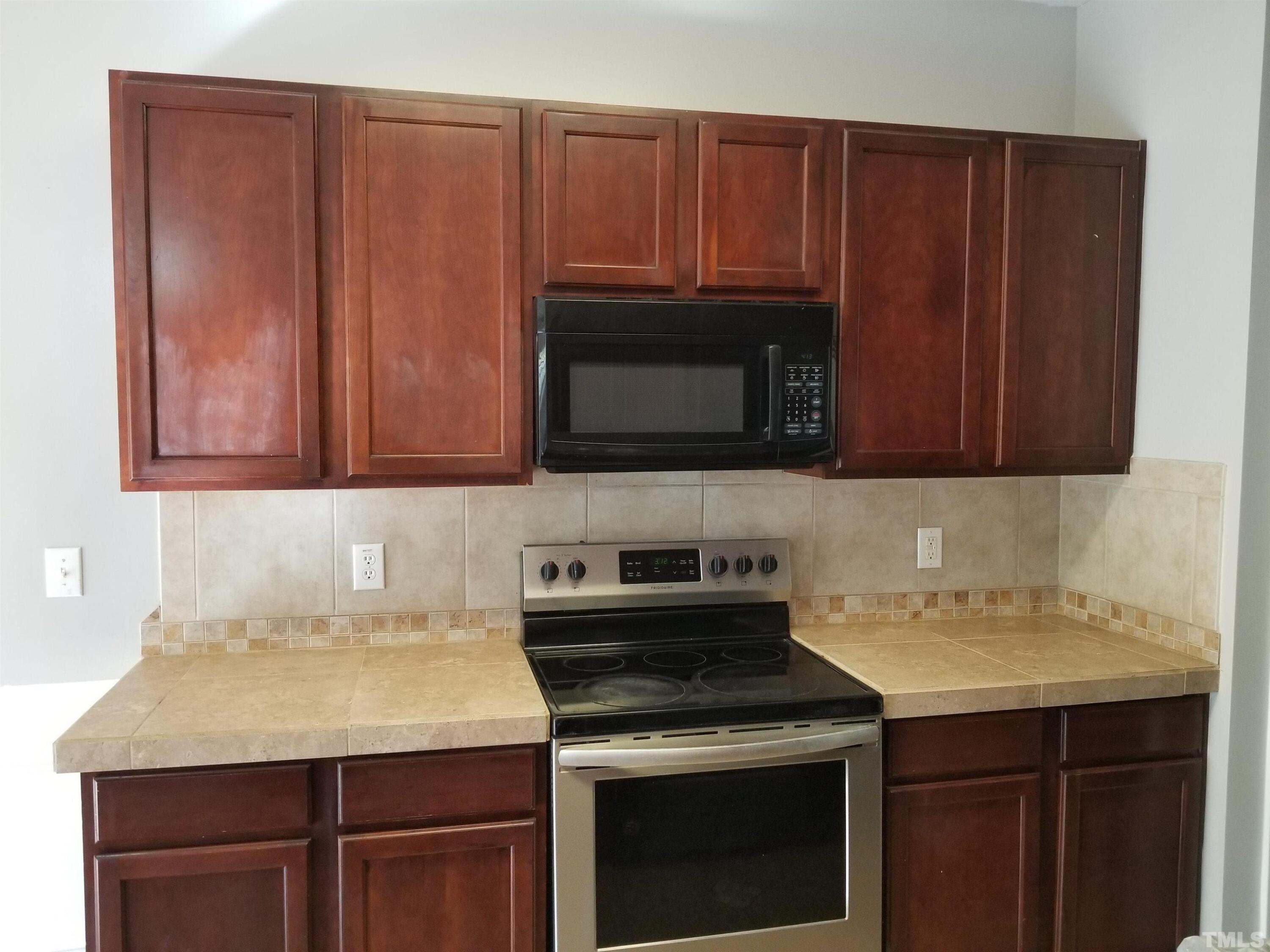 622 Baucom Grove Court Cary, NC 27519 - Photo 9 of 23 Photo #9