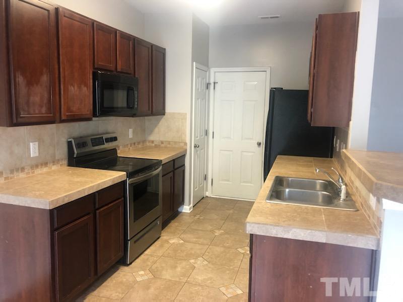 622 Baucom Grove Court Cary, NC 27519 - Photo 10 of 23 Photo #10