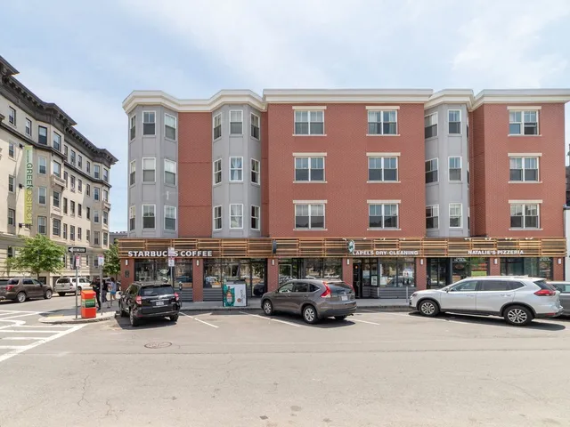 $1,190,000 | 1304 Commonwealth Avenue, Unit 5, Boston, MA 02134
