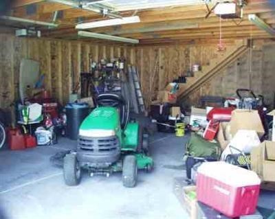1469 Dauner Road Fenton, MI 48430 - Photo 4 of 7 20232358-3.JPG