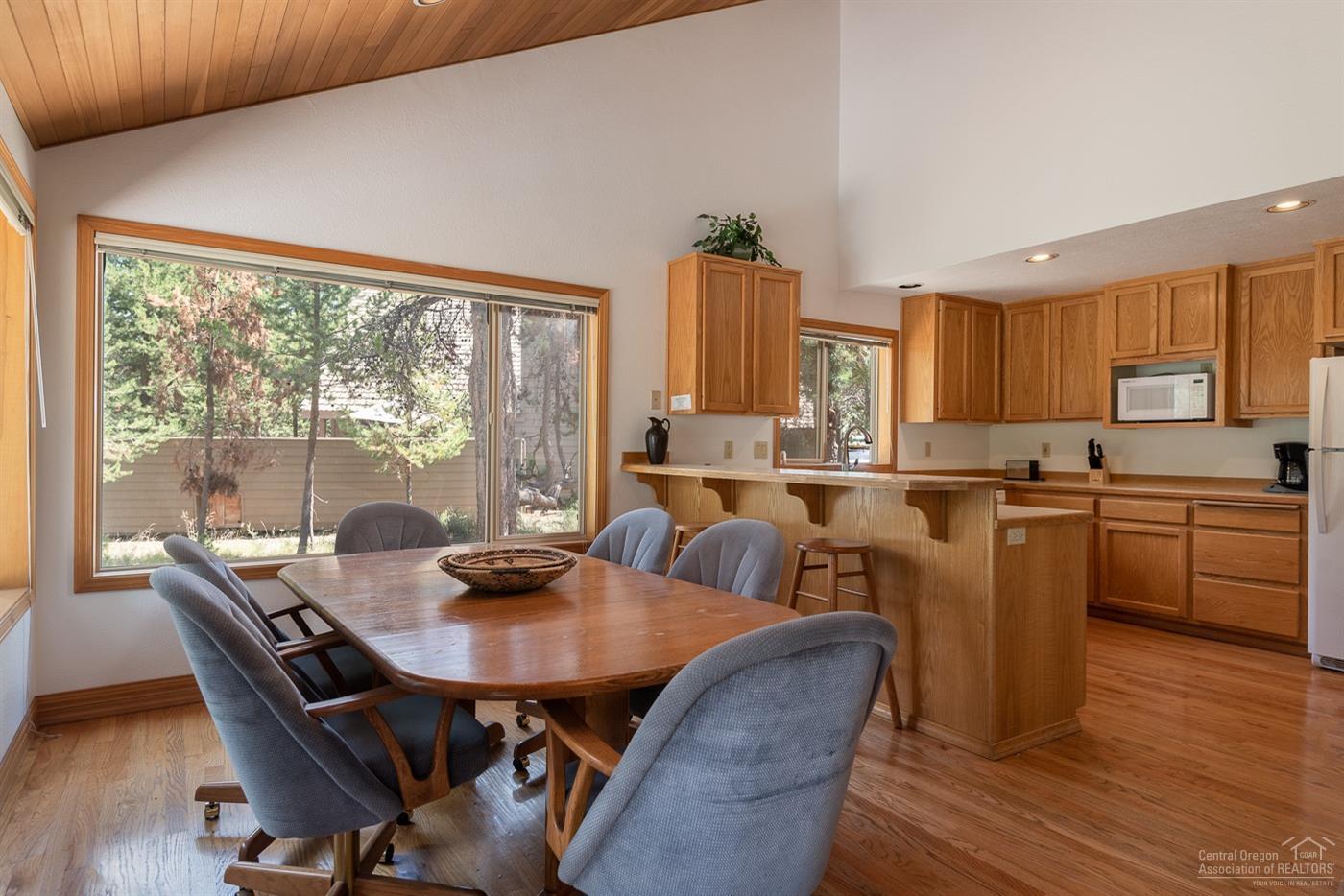 18106 Modoc Lane Sunriver, OR 97707 - Photo 6 of 25 Additional Photo