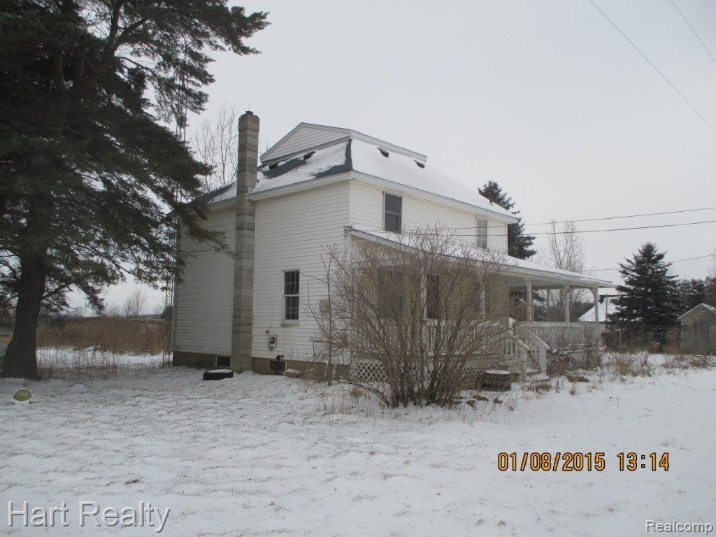 6250 Arendt Road Peck, MI 48466 - Photo 2 of 10 009.jpg