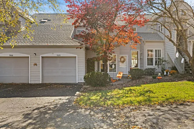 $268,000 | 9676 South Bay Pointe Drive, Unit 79, Bloomington, IN 47401