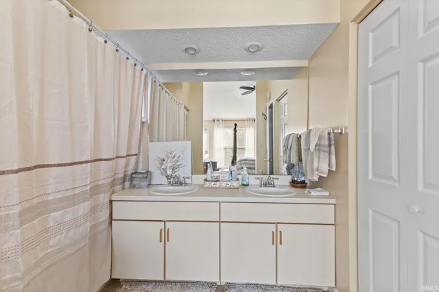 $268,000 | 9676 South Bay Pointe Drive, Unit 79, Bloomington, IN 47401