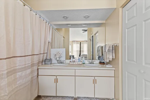 $255,000 | 9676 South Bay Pointe Drive, Unit 79, Bloomington, IN 47401