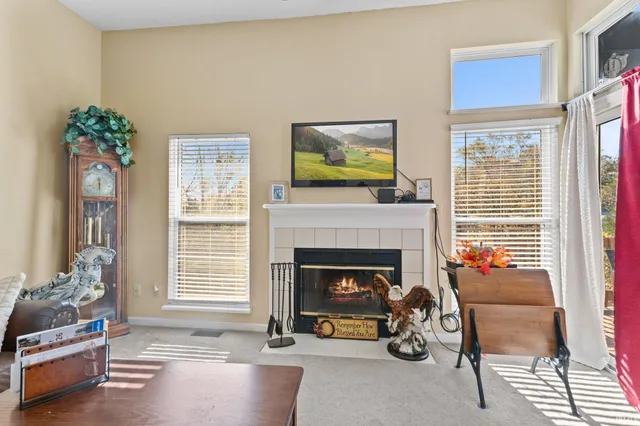 $268,000 | 9676 South Bay Pointe Drive, Unit 79, Bloomington, IN 47401