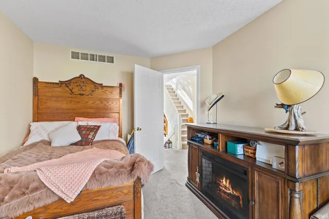 $268,000 | 9676 South Bay Pointe Drive, Unit 79, Bloomington, IN 47401