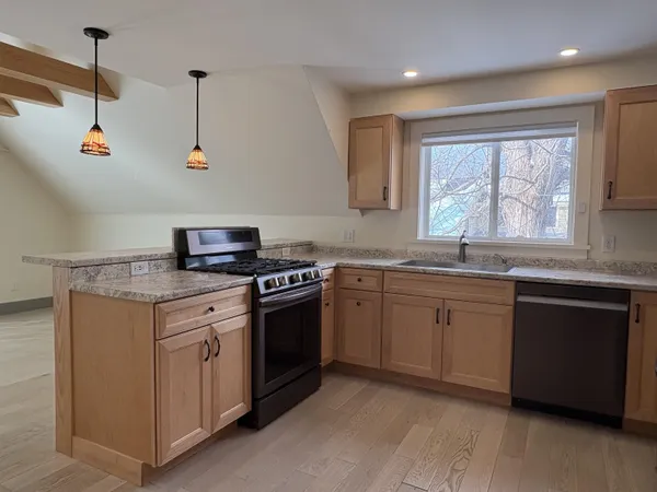 $498,800 | 143 South Main Street, Waterbury, VT 05676