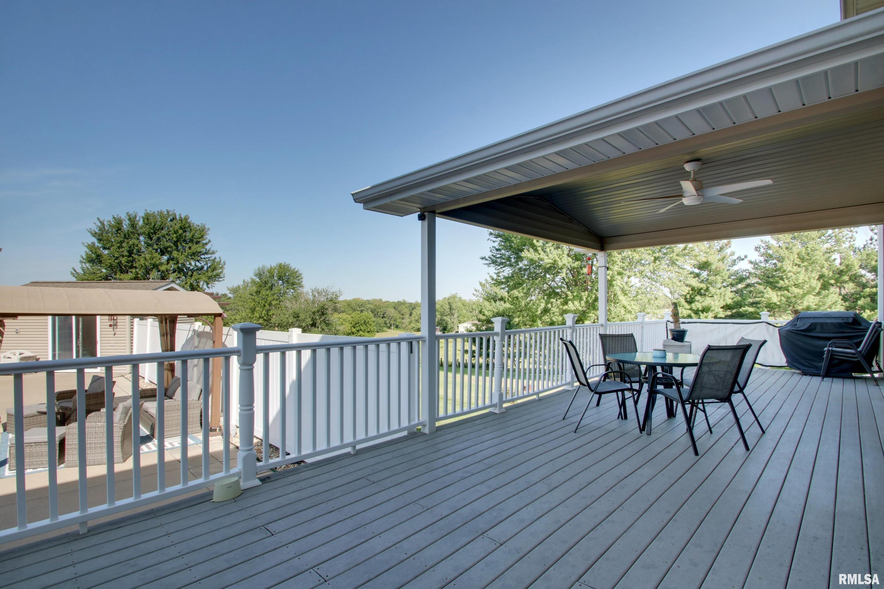 1122 Maas Road Quincy, IL 62305 - Photo 5 of 28 Gallery Image 5