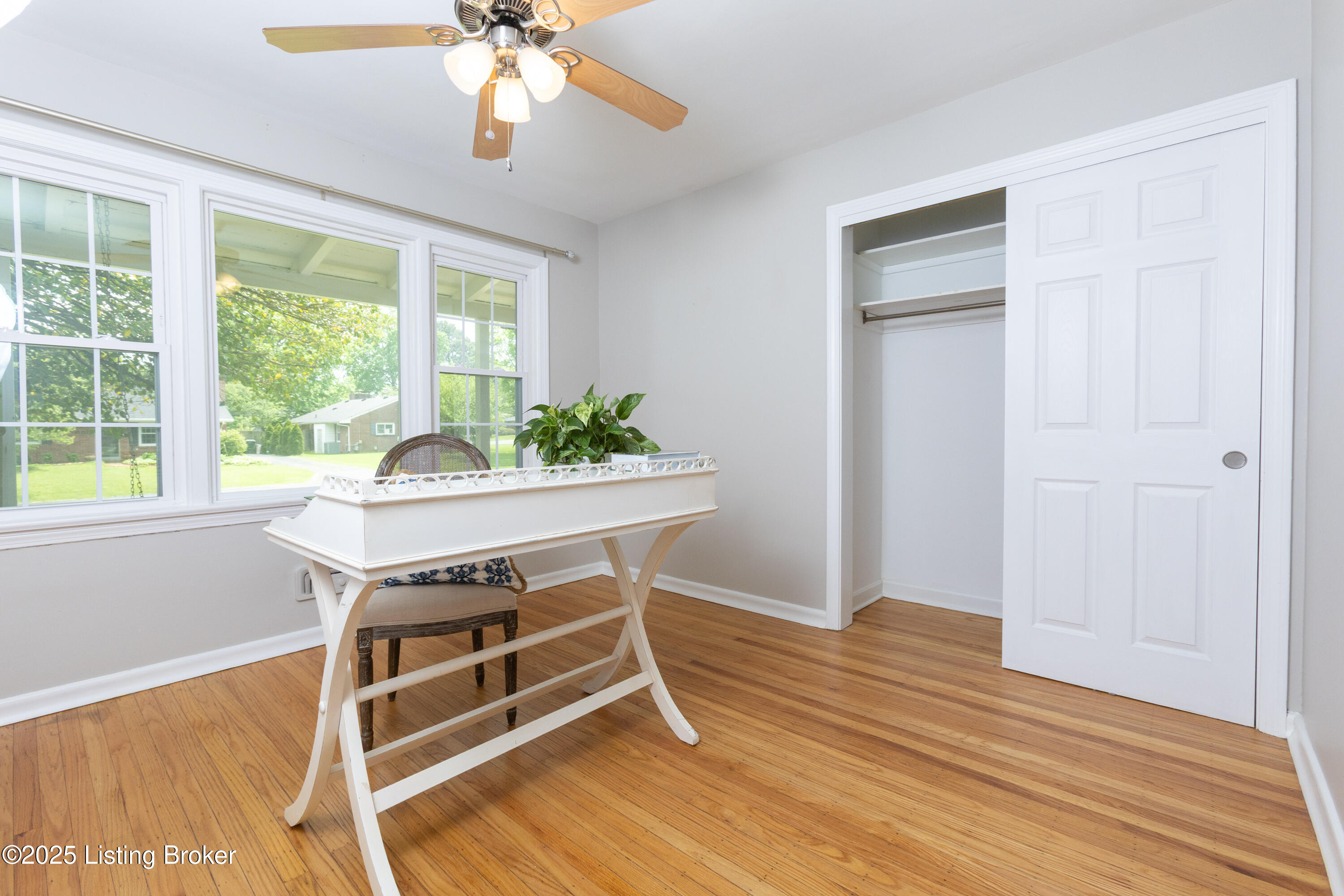 4241 Middlebrook Road Louisville, KY 40207 - Photo 15 of 35 Middlebrook-132