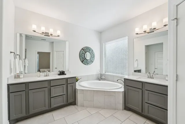 $675,000 | 1917 Woolsey Way, Leander, TX 78641