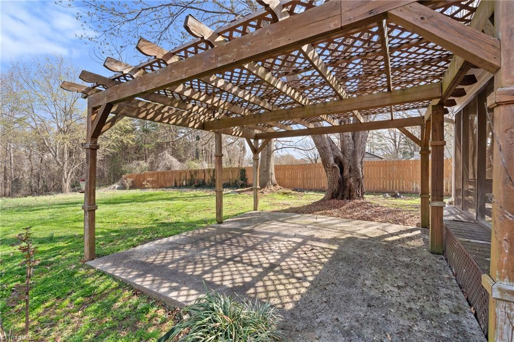 126 Maple Lane King, NC 27021 - Photo 24 of 38