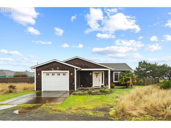 $379,000 | 901 344th Place, Ocean Park, WA 98640