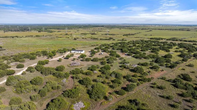 $585,000 | 2510 County Road 182, Stephenville, TX 76401