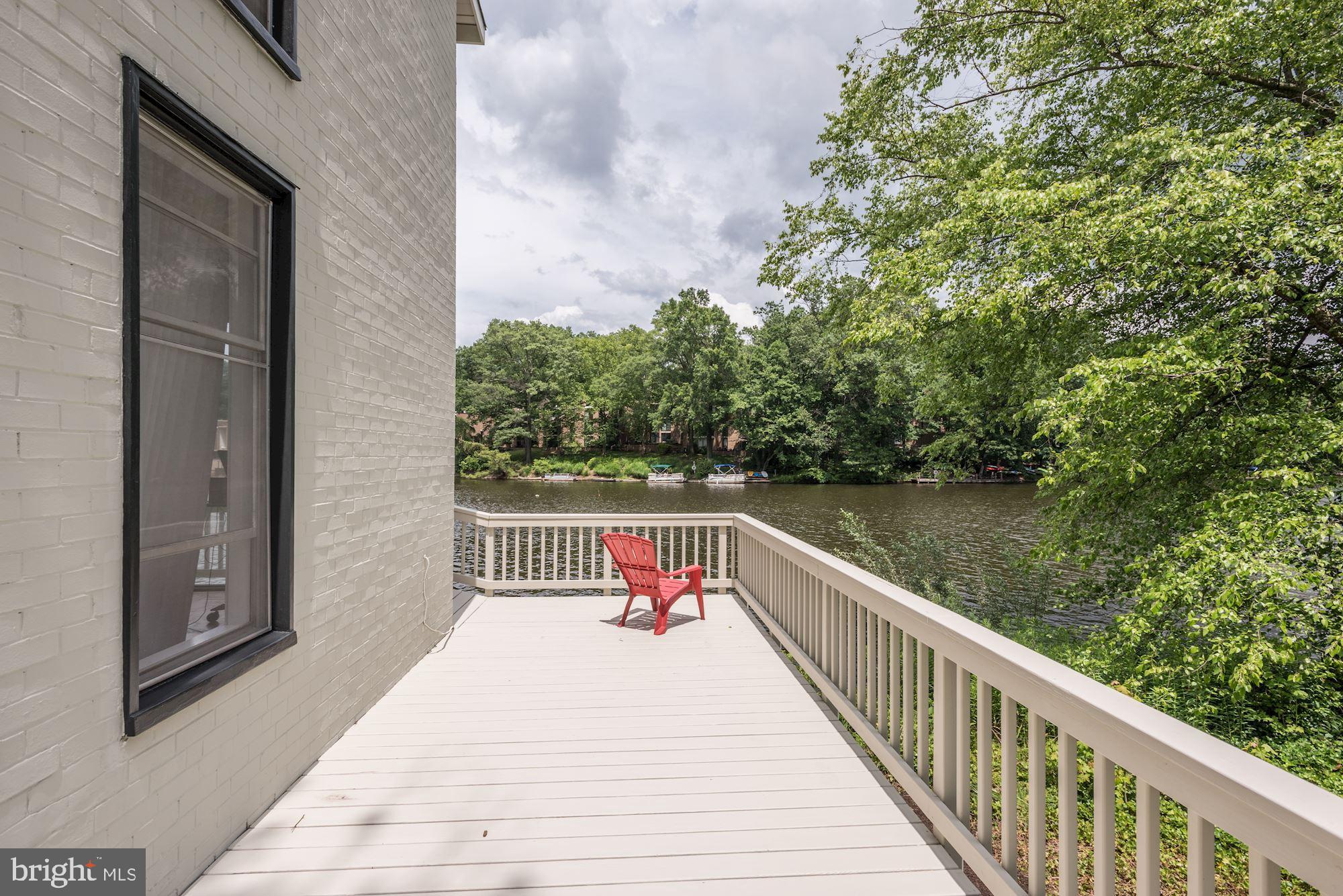 11424 Waterview Cluster Reston, VA 20190 - Photo 5 of 59
