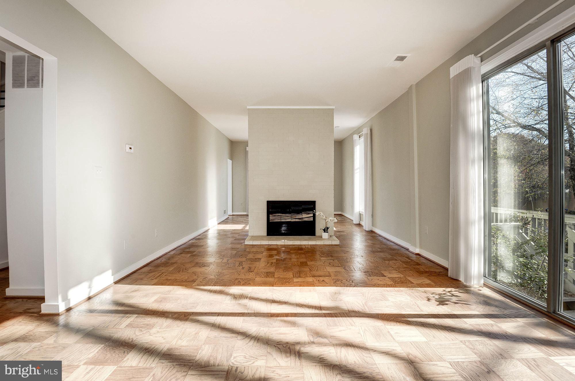 11424 Waterview Cluster Reston, VA 20190 - Photo 9 of 59
