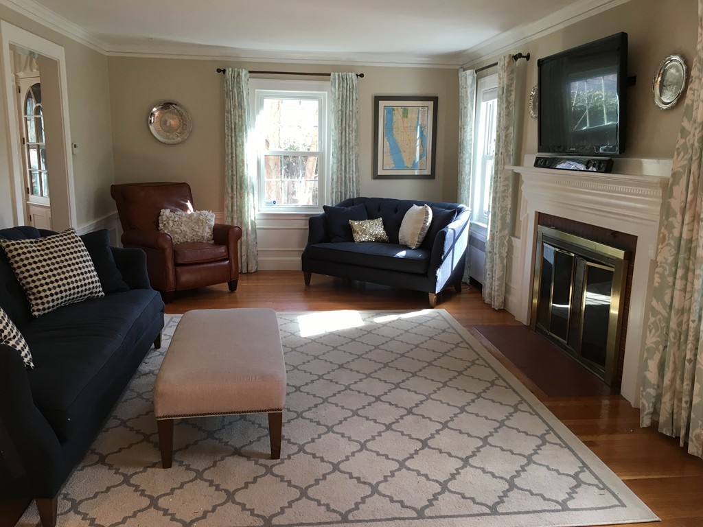574 Webster Street Needham, MA 02494 - Photo 3 of 26