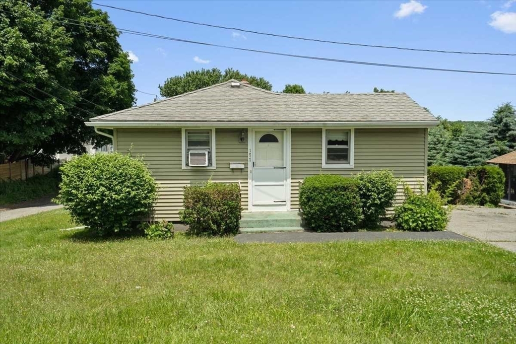 177 Orient Street Worcester, MA 01604 - Photo 2 of 29