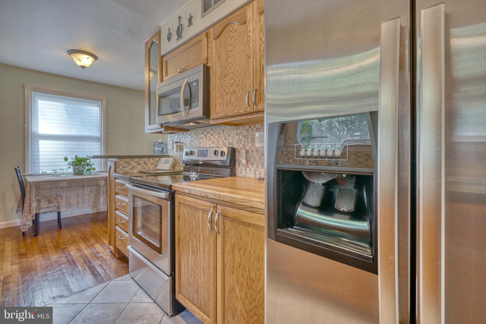 823 Templecliff Road Pikesville, MD 21208 - Photo 14 of 38 Gallery Image 14