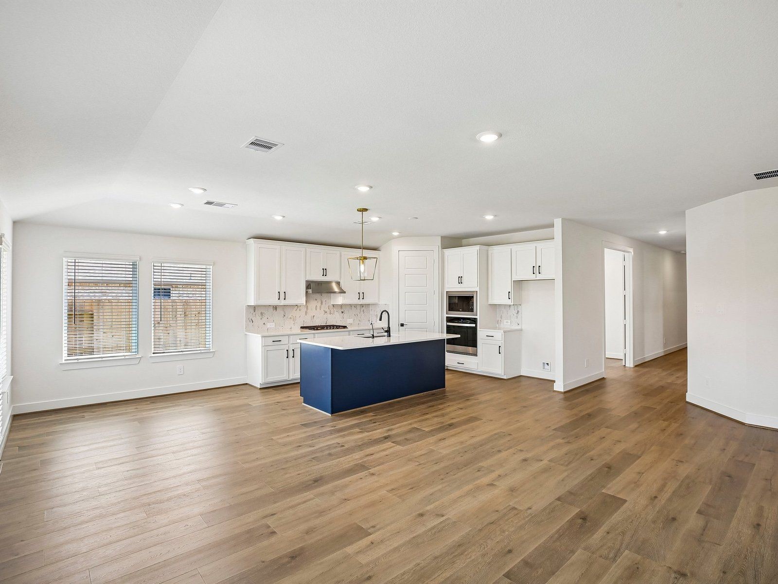 3003 Clapbread Lane Rosenberg, TX 77471 - Photo 4 of 33 Gallery Image 4