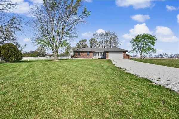 $499,900 | 22284 Rosewood Street, Bucyrus, KS 66013