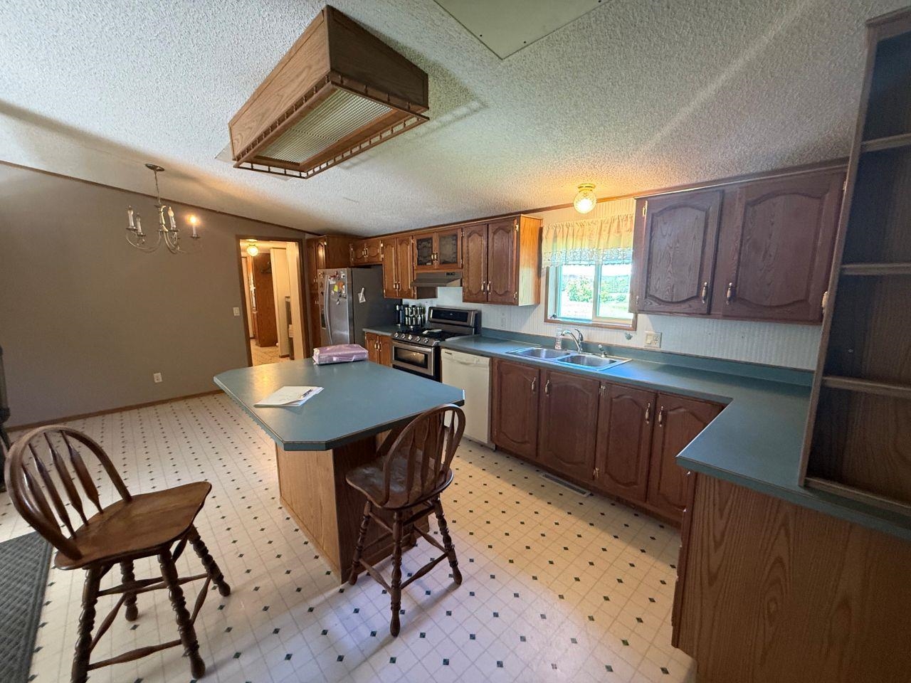 W12628 Leopolis Road Leopolis, WI 54948 - Photo 6 of 24