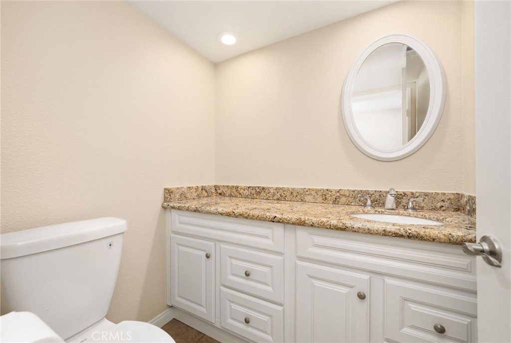 1008 Alpine Court Redlands, CA 92374 - Photo 19 of 66 Downstairs bath