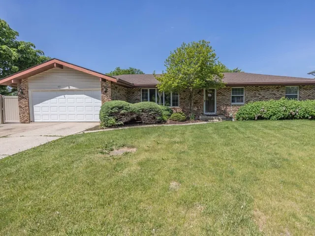 $359,900 | 601 Fairlane Drive, Joliet, IL 60435