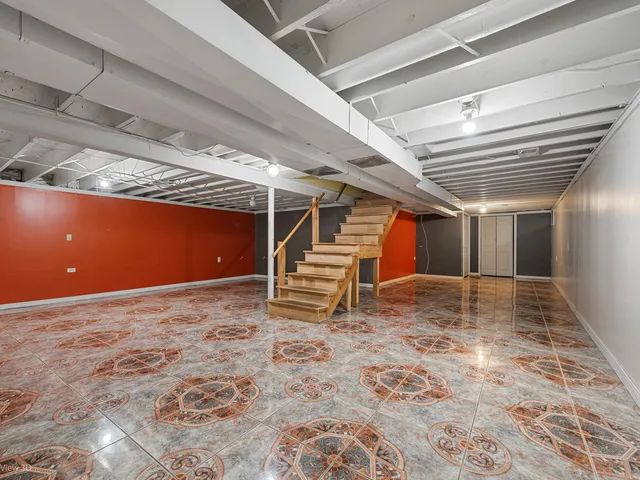 $359,900 | 601 Fairlane Drive, Joliet, IL 60435