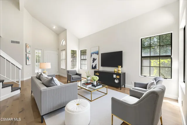 $1,089,000 | 26933 Lost Oak Court, Calabasas, CA 91301