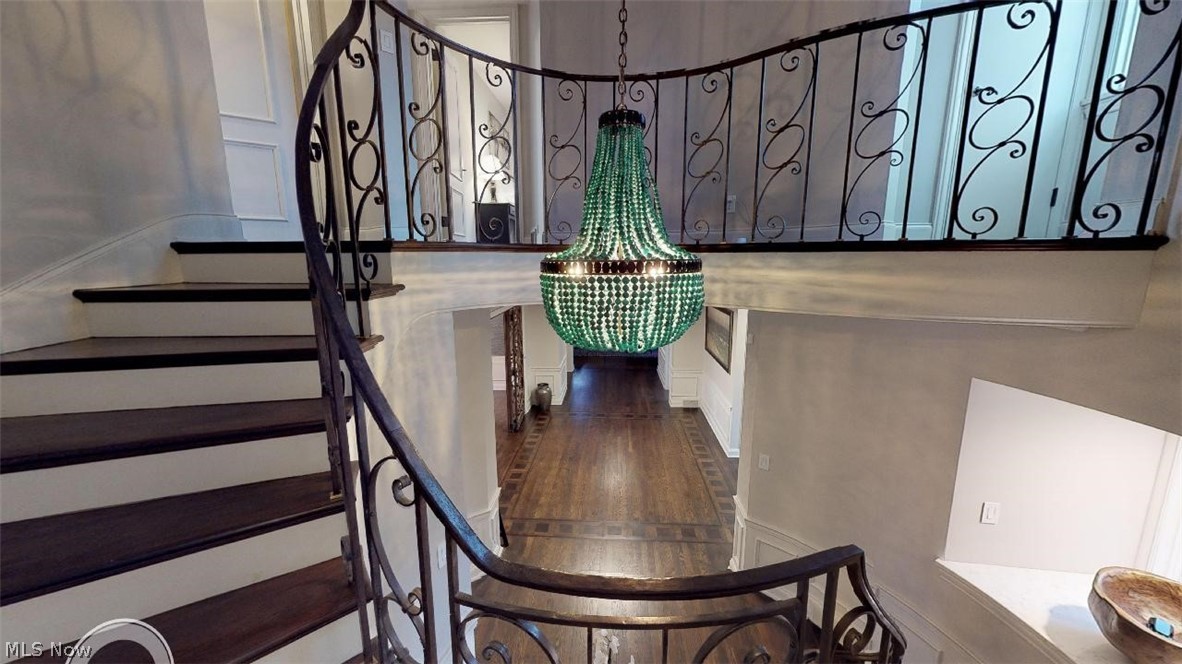 999 Merriman Road Akron, OH 44303 - Photo 2 of 30 Gallery Image 2