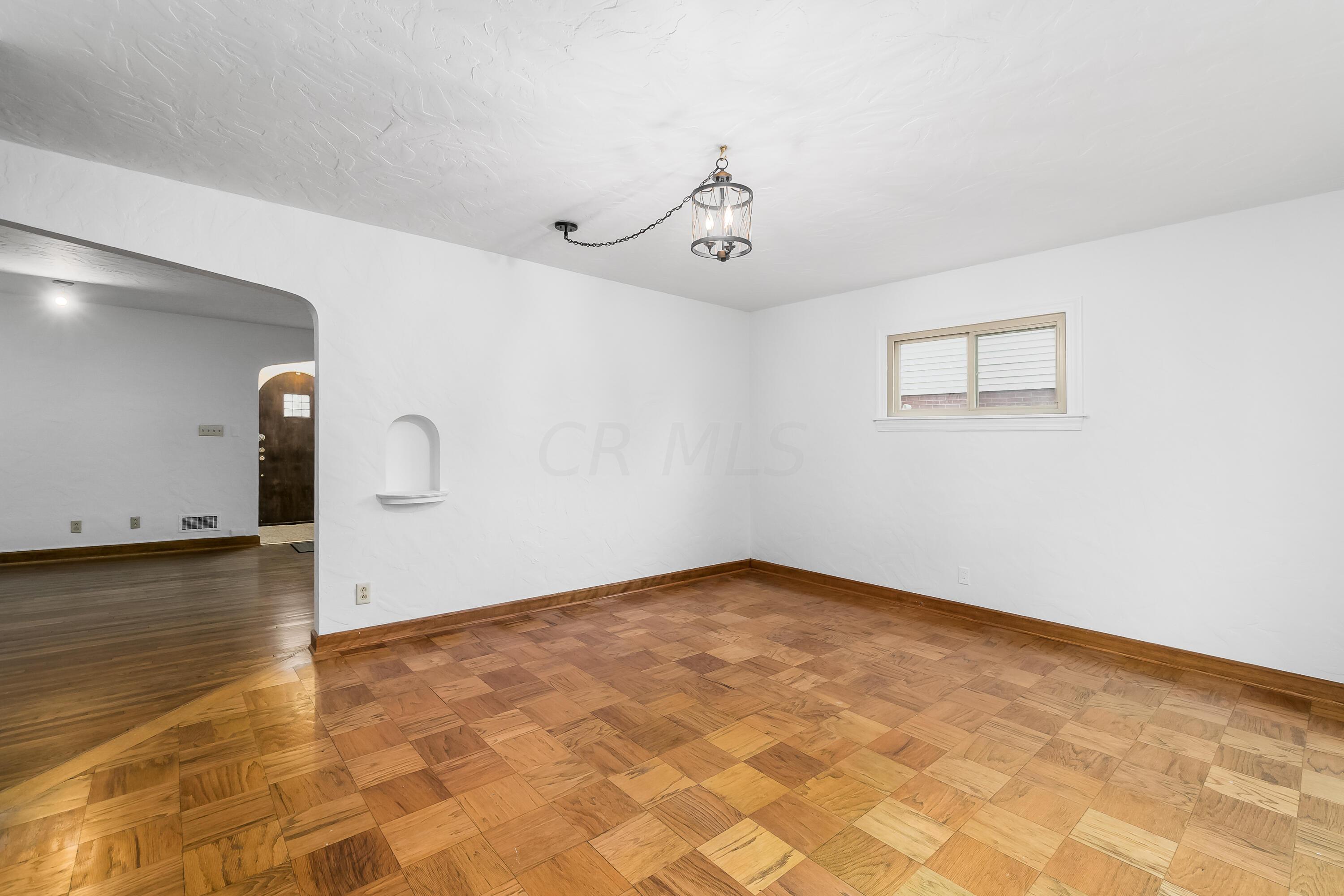 76 South Remington Road Columbus, OH 43209 - Photo 17 of 49