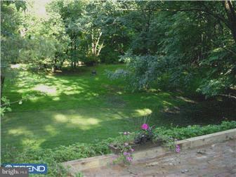9 Sandy Run Road Yardley, PA 19067 - Photo 2 of 10 Exterior Back