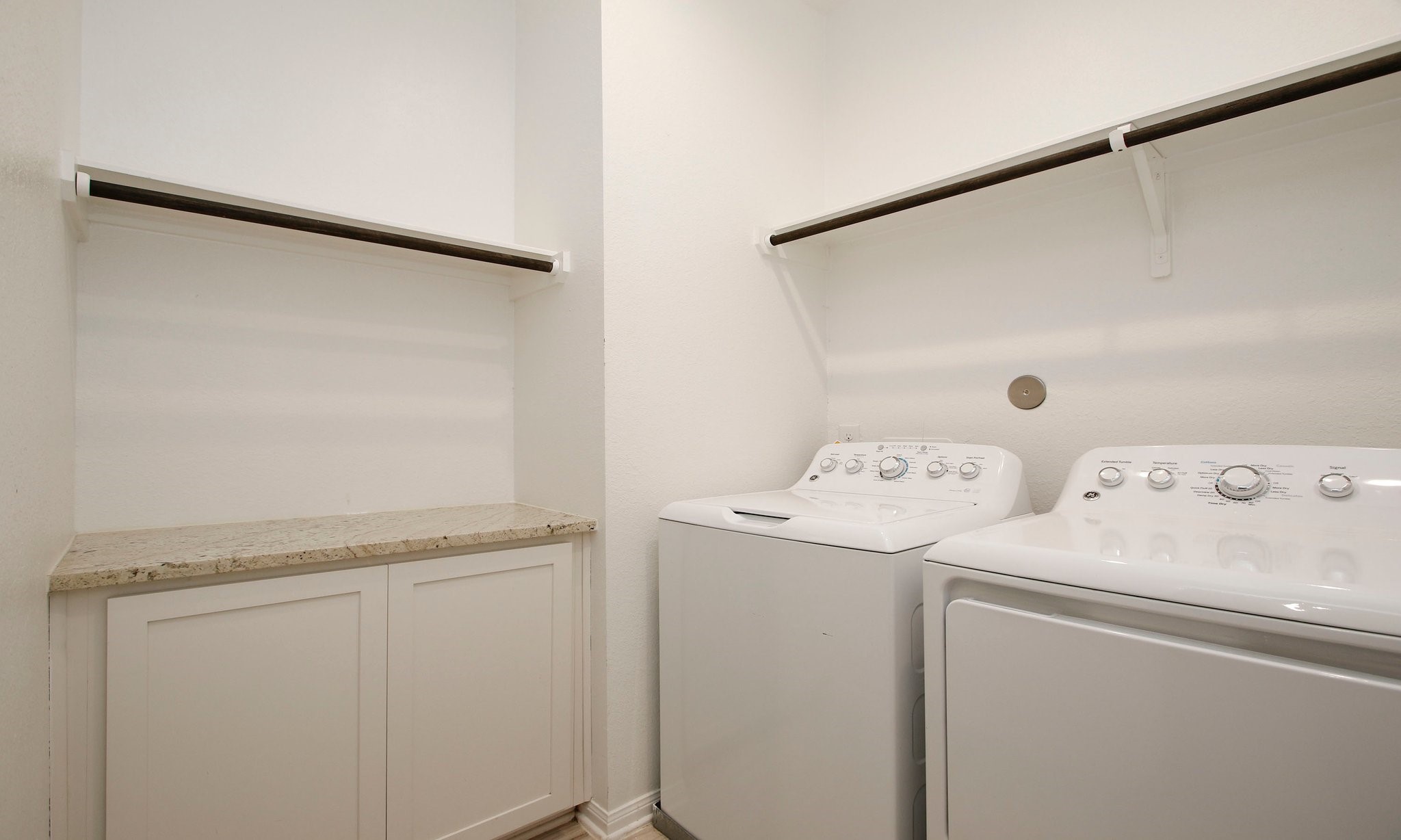 239 Biltmore Loop Montgomery, TX 77316 - Photo 20 of 40
