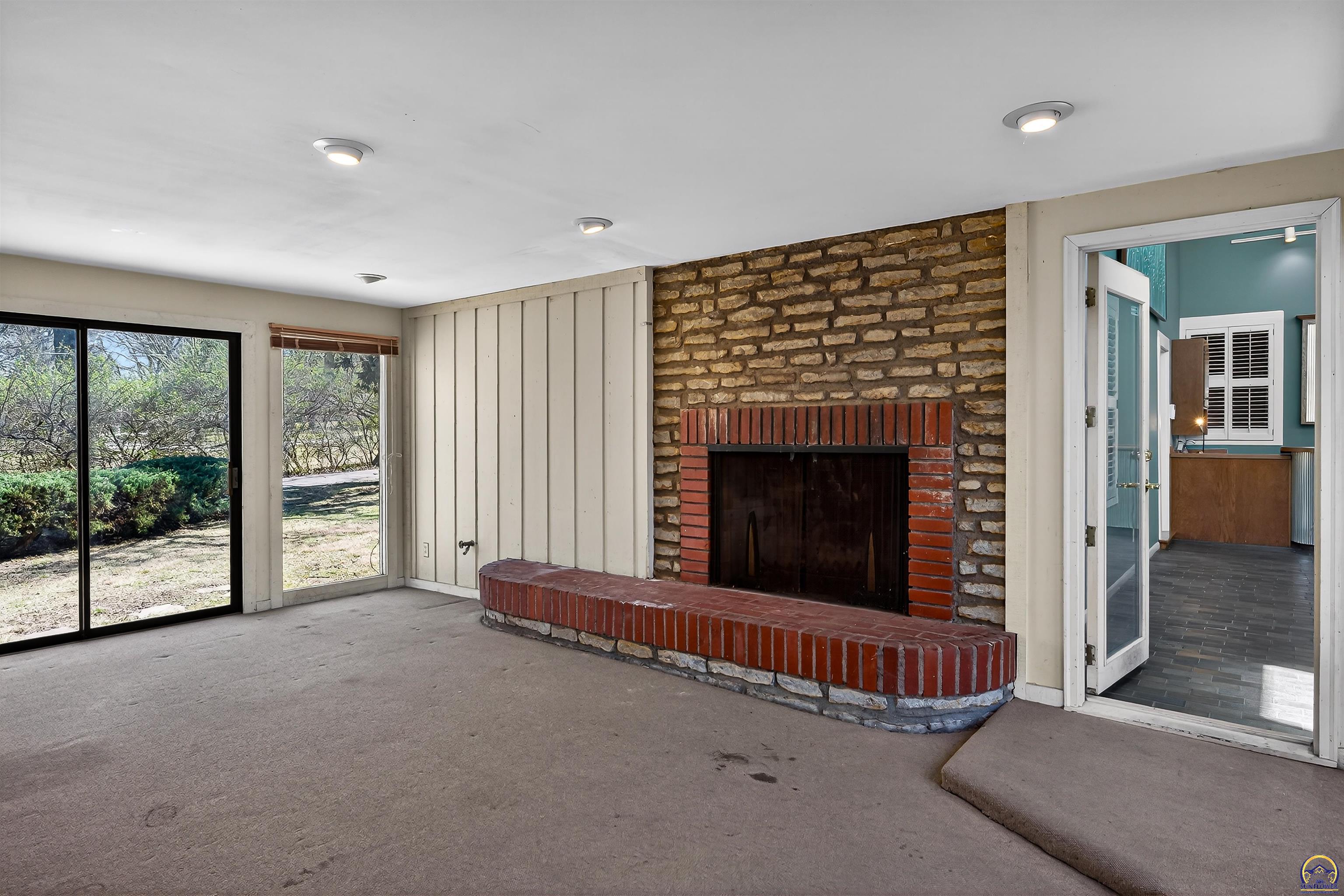 200 Southwest Yorkshire Road Topeka, KS 66606 - Photo 25 of 64