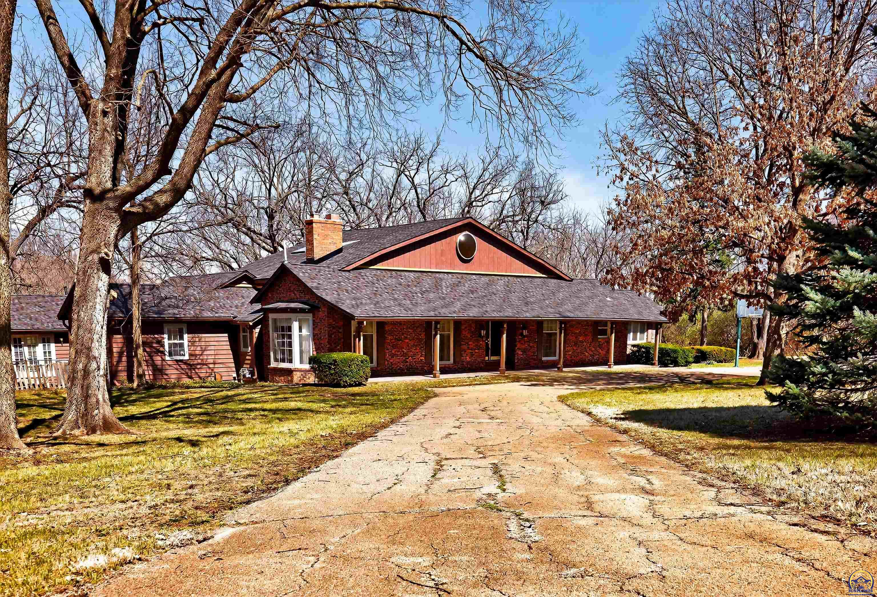 200 Southwest Yorkshire Road Topeka, KS 66606 - Photo 57 of 64