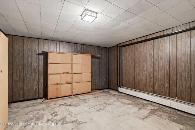 a view of a small yard in front of a house