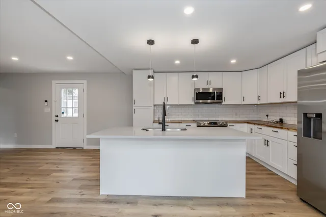 $220,000 | 14 Morse Court, Cicero, IN 46034