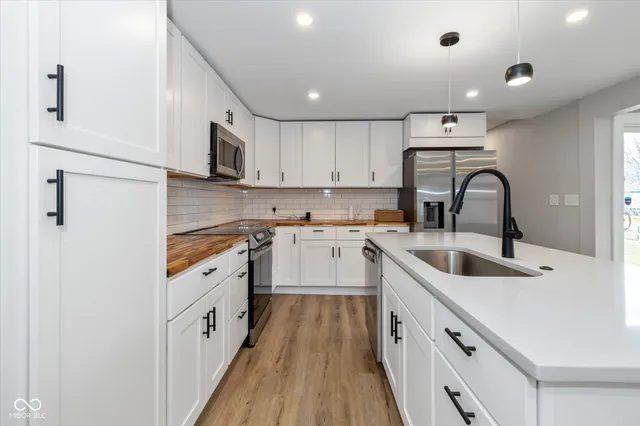 $220,000 | 14 Morse Court, Cicero, IN 46034