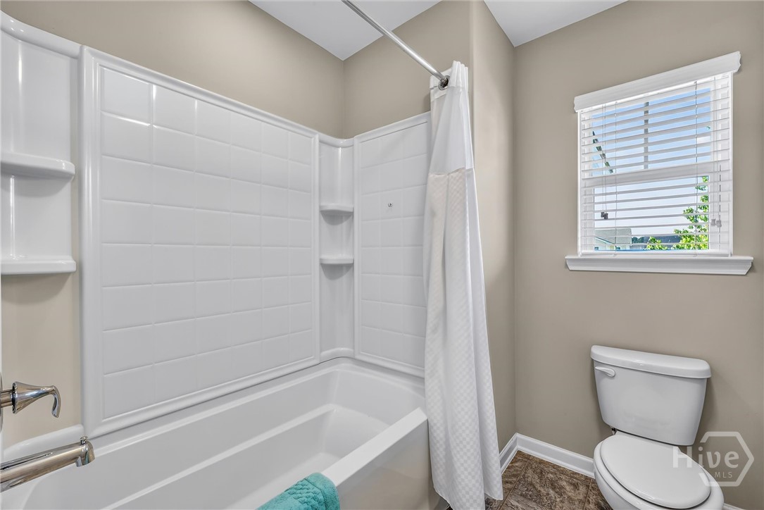280 Willow Point Circle Savannah, GA 31407 - Photo 36 of 49 Upstairs laundry room with extra closet