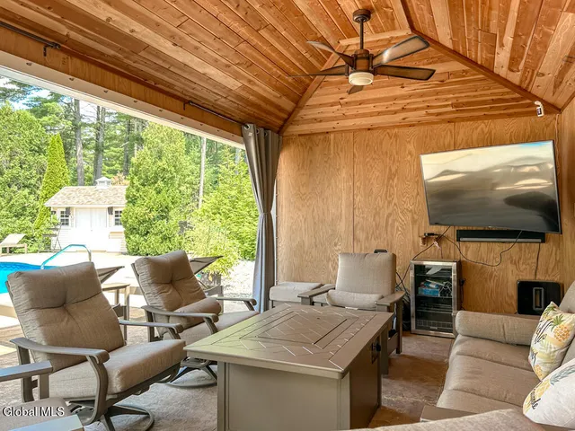 $799,000 | 63 Sara-Jen Drive, Queensbury, NY 12804