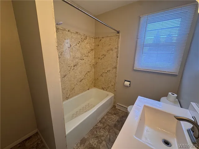 $1,350 | 10035 Creek Road, Pavilion, NY 14525