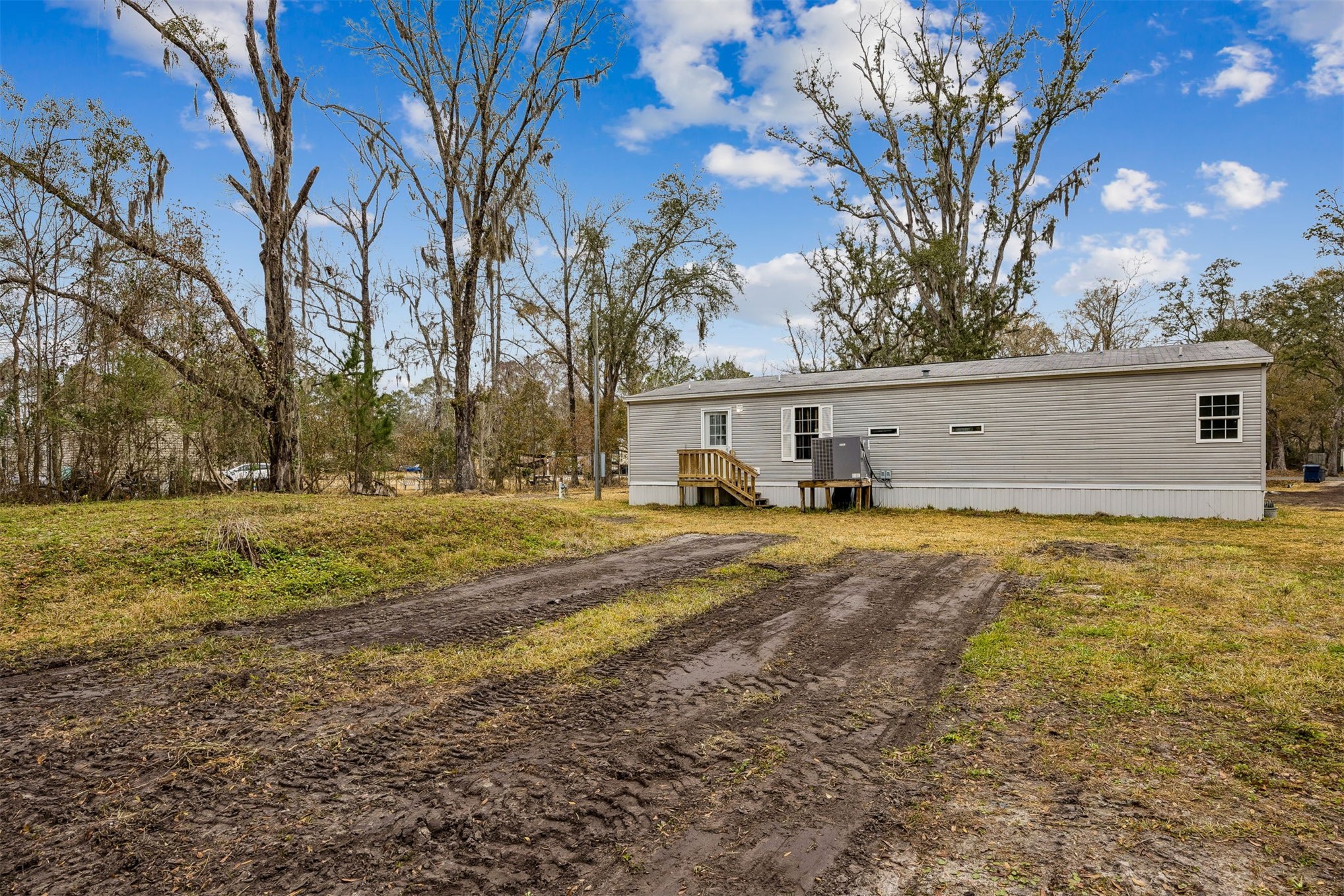 54124 Catherine Avenue Callahan, FL 32011 - Photo 11 of 29 a view of outdoor space yard and tree