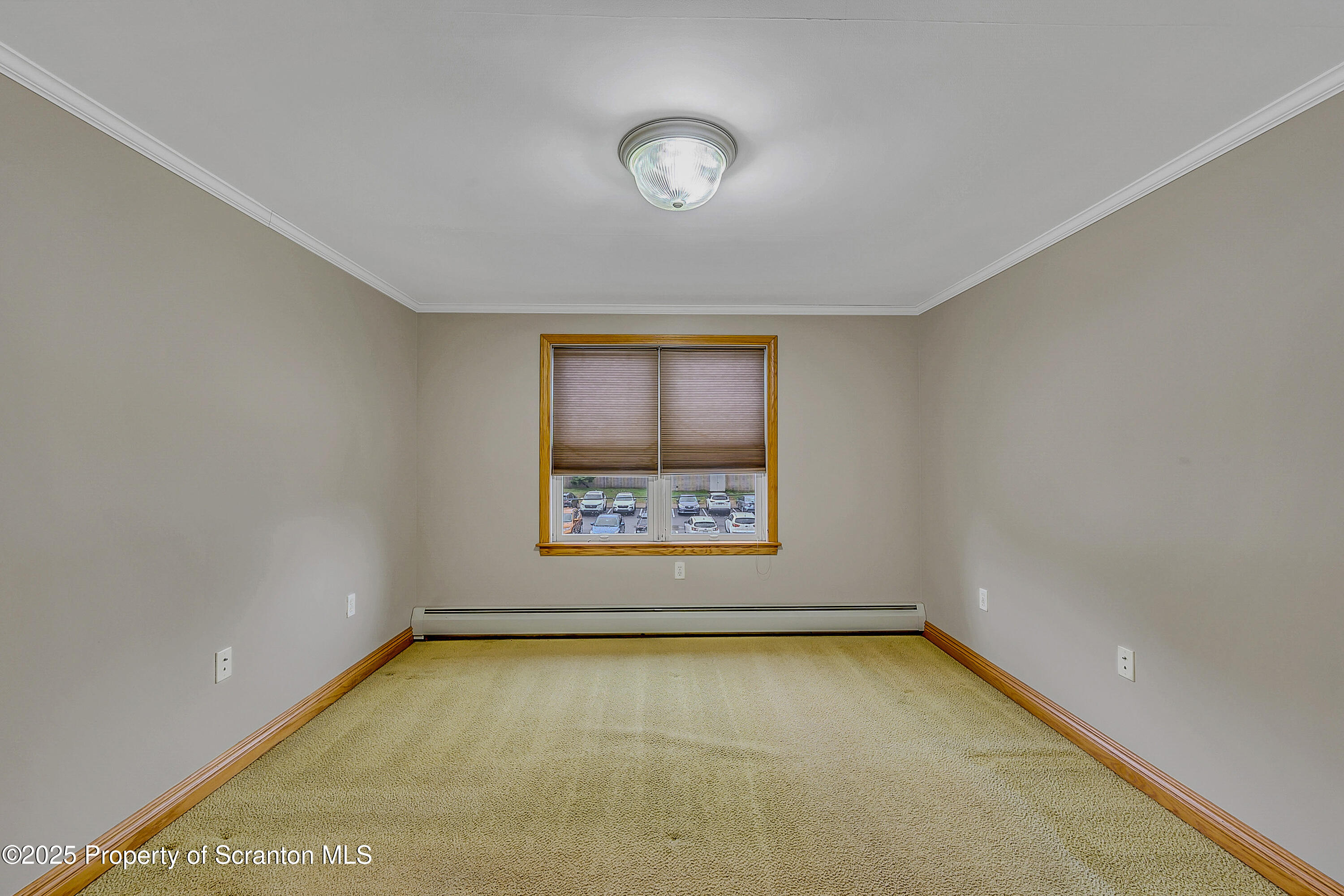 443 14th Avenue Scranton, PA 18504 - Photo 17 of 20 Bedroom 2