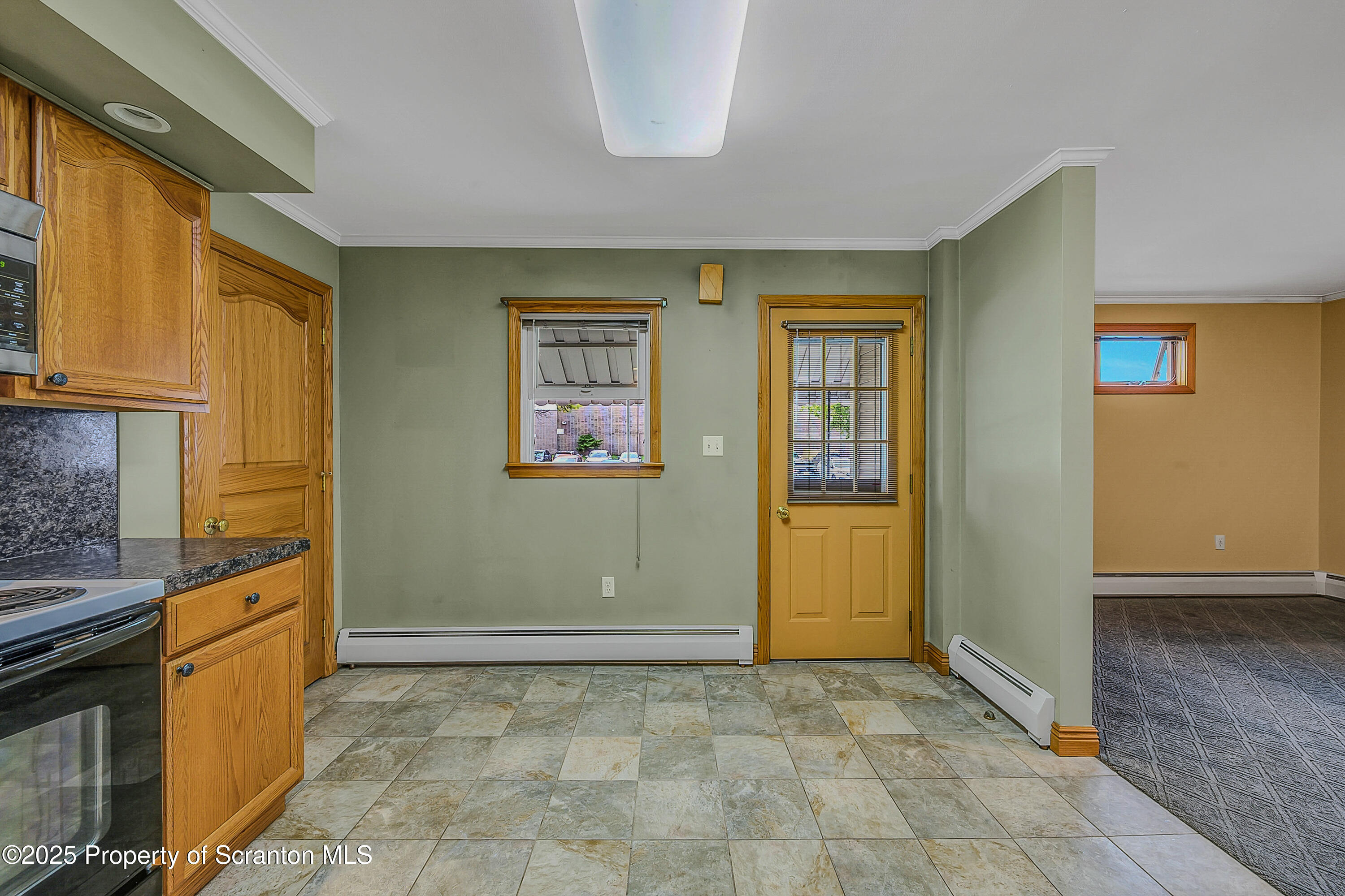 443 14th Avenue Scranton, PA 18504 - Photo 7 of 20 Kitchen